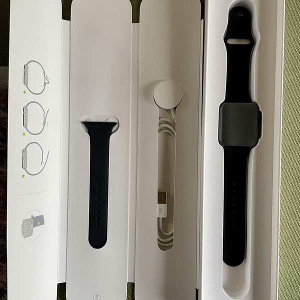 Apple Watch Series 3 42mm - Gray, A1859, Aluminum - GPS