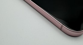Good
													Apple iPhone 15 - Unlocked, Pink, 128 GB, A2846, photo 5 of 9
