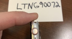 Mint
													Apple Watch Series 4 44mm - AT&T, Silver, A1976 - Cellular, Aluminum, photo 3 of 12