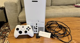 Mint
													Xbox Series X (2020) - Robot White, 1 TB, All-Digital, photo 2 of 5