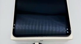 Mint
													Apple iPad Pro 11" (M5) 2025 - Unlocked, Apple M5 9-Core, Space Black, 256 GB, A3358, Standard Glass, photo 3 of 6