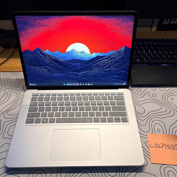 Microsoft Surface Laptop Studio 2 - I7, Platinum, 512 GB, 16 GB