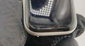 Good
													Apple Watch SE 2nd Gen 40mm - Unlocked, Starlight, A2726 - Cellular, Aluminum, photo 3 of 13