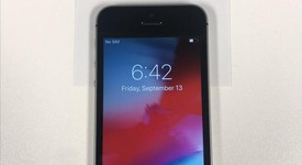 Good
													Apple iPhone SE 1st Gen 2016 - Unlocked, Grey, 32 GB, A1662, photo 3 of 6