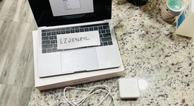 Mint
													MacBook Pro 2019 - 13" - I5, Gray, 128 GB, 8 GB, photo 2 of 9