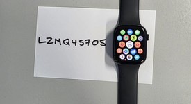 Good
													Apple Watch SE 2nd Gen 44mm - Unlocked, Midnight, A2727 - Cellular, Aluminum, photo 1 of 4
