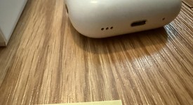 Used
													Apple AirPods Pro 2 - Lightning, photo 3 of 5