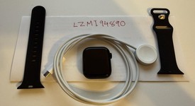 Good
													Apple Watch Series 7 41mm - Midnight, A2473 - GPS, Aluminum, photo 3 of 13