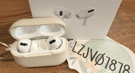 Used
													Apple AirPods Pro 1st Gen - Wireless Case, photo 1 of 4