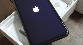 Mint
													Apple iPhone Xr - Consumer Cellular, Black, 64 GB, A1984, photo 2 of 13