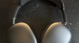 Used
													Apple AirPods Max - Gray, photo 1 of 4