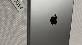 Mint
													Apple iPad 6th Gen - Unlocked, Gray, 128 GB, A1954, photo 1 of 7