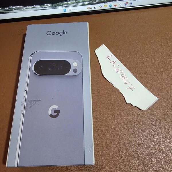 Google Pixel 10 Pro XL - Unlocked, 256 GB, Moonstone, GUL82