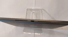 Good
													Apple iPad 9th Gen - Unlocked, Gray, 64 GB, A2603, photo 2 of 4