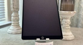 Good
													Apple iPad Air 3rd Gen - Unlocked, Silver, 64 GB, photo 2 of 5