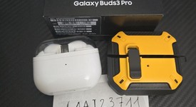 Used
													Samsung Galaxy Buds3 Pro - White, photo 1 of 8