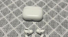 Used
													Apple AirPods Pro 1st Gen - MagSafe Case, photo 4 of 4