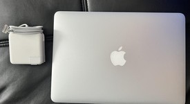 Mint
													MacBook Pro 2015 (Retina) - 13" - Silver, 512 GB, 8 GB, photo 3 of 9