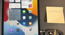 Mint
													Apple iPad Air 2 - Unlocked, Gray, 64 GB, photo 2 of 5