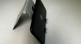 Good
													Apple iPhone SE 3rd Gen 2022 - Unlocked, Midnight, 64 GB, A2595, photo 5 of 5