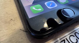 Fair
													Apple iPhone SE 3rd Gen 2022 - T-Mobile, Midnight, 64 GB, A2595, photo 2 of 10