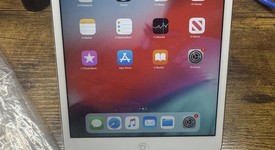 Good
													Apple iPad Mini 2 Retina - Wi-Fi, Silver, 16 GB, photo 1 of 5