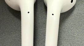 Used
													Apple AirPods 2nd Gen - Lightning Case, photo 4 of 14