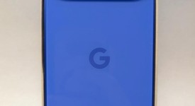 Mint
													Google Pixel 10 - T-Mobile, Indigo, 128 GB, GLBW0, photo 2 of 10