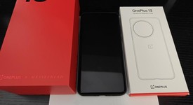 Mint
													OnePlus 13 - Unlocked, Black Eclipse, 512 GB, 16 GB, photo 2 of 10