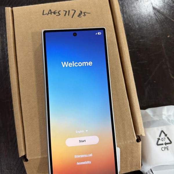 Samsung Galaxy Z Fold6 - Unlocked, 512 GB, White, 12 GB, SM-F956U1
