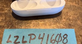 Used
													Apple AirPods Pro - MagSafe Case, photo 4 of 4