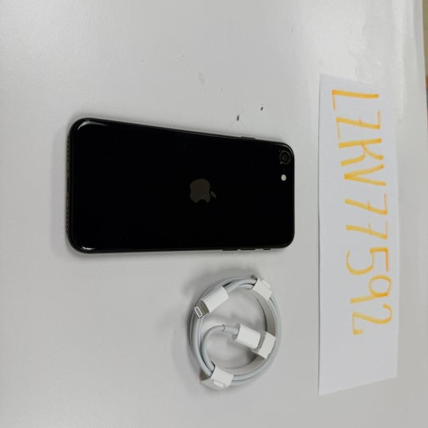 Apple iPhone SE 3rd Gen 2022 - Unlocked, 64 GB, Midnight, A2595