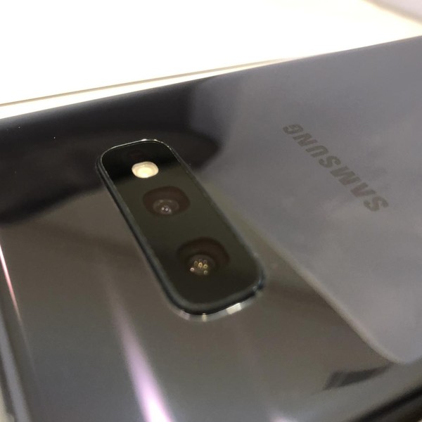 Samsung Galaxy S10e - Unlocked, 128 GB, Black, 6 GB, SM-G970U1