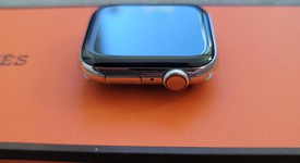 Mint
													Apple Watch Series 5 44mm - Unlocked, Silver, A2095 Cellular, Hermes, photo 3 of 21