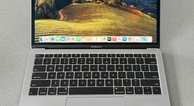 Good
													MacBook Air 2018 - 13" - I5, Gray, 256 GB, 16 GB, photo 3 of 16