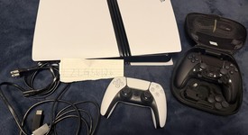 Mint
													PlayStation 5 Pro (2024) - White, 2 TB, photo 1 of 3