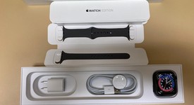 Good
													Apple Watch Series 5 44mm - Unlocked, Black, A2095 Cellular, Titanium, photo 2 of 8