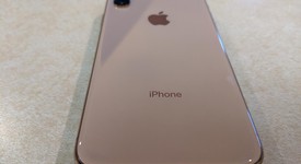 Good
													Apple iPhone Xs - AT&T, Gold, 256 GB, A1920, photo 3 of 11