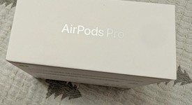 New
													Apple AirPods Pro 3, photo 4 of 6