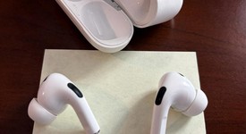 Used
													Apple AirPods Pro 2 - USB-C, photo 2 of 6