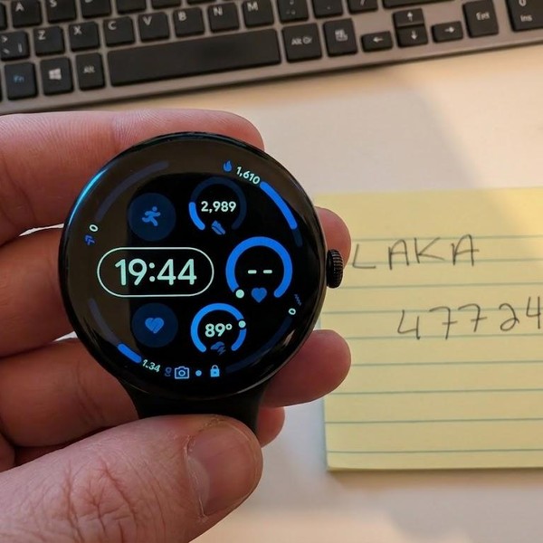 Google Pixel Watch 4 - Wi-Fi, Black, 45mm, Wi-Fi