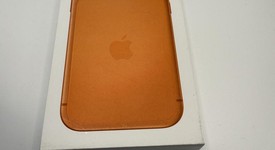 New
													Apple iPhone 17 Pro - Unlocked, Cosmic Orange, 256 GB, A3256, photo 3 of 4