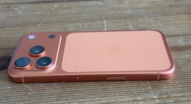 Good
													Apple iPhone 17 Pro - Unlocked, Cosmic Orange, 256 GB, A3256, photo 3 of 16