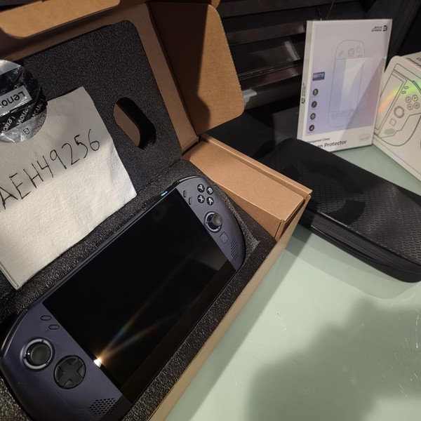 Lenovo Legion Go S - 512 GB, Black, 16 GB, AMD Ryzen Z2 Go