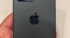 Good
													Apple iPhone 15 Pro - Unlocked, Blue, 256 GB, A2848, photo 3 of 11