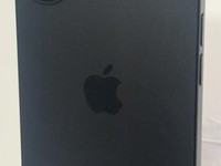 Apple iPhone 16