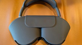 Used
													Apple AirPods Max - Gray, photo 2 of 11