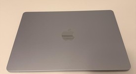 Mint
													MacBook Air 2025 (M4) - 13" - Apple M4, Sky Blue, 256 GB, 16 GB, photo 2 of 9