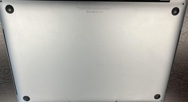 Good
													MacBook Pro 2017 (With Touch Bar) - 15" - I7, Gray, 256 GB, 16 GB, photo 4 of 6