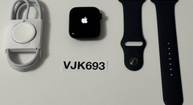 Mint
													Apple Watch SE 2nd Gen 44mm - Unlocked, Midnight, A2727 - Cellular, Aluminum, photo 1 of 6